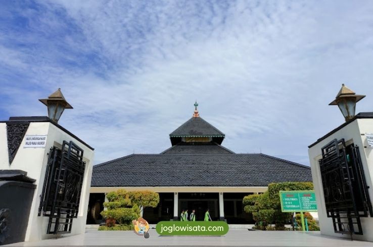 7 Wisata Demak Bernilai Religi dan Sejarah